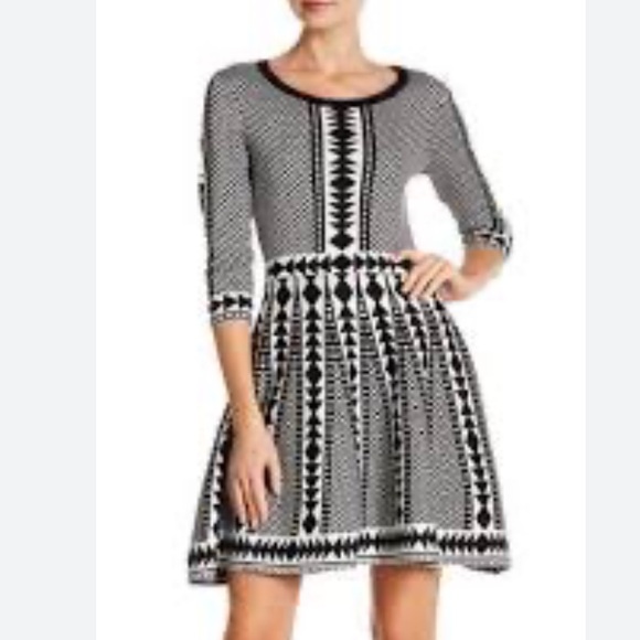 Nina Leonard Dresses & Skirts - Nina Leonard Black and White 3/4 Sleeve Geometric Print Sweater Dress Medium